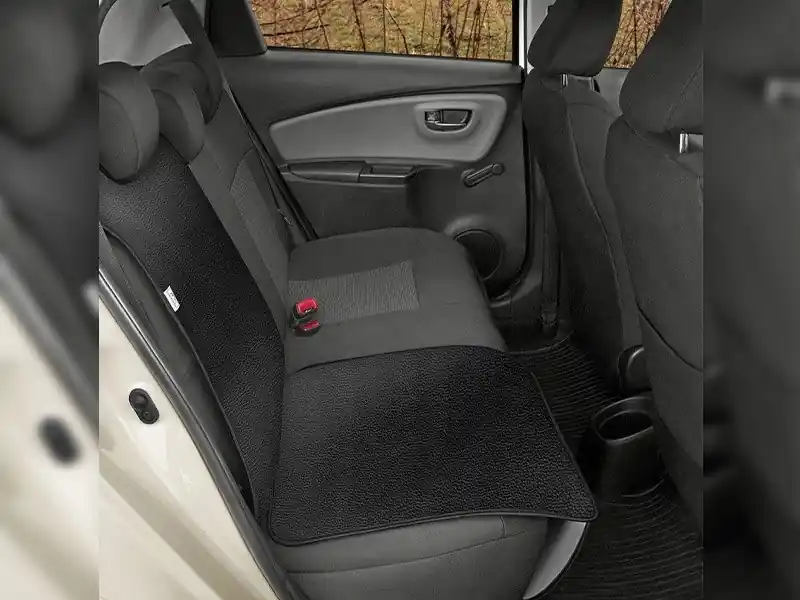 Reducere Pad protectiv Kegel potrivit pentru scaunul auto Junior, negru
