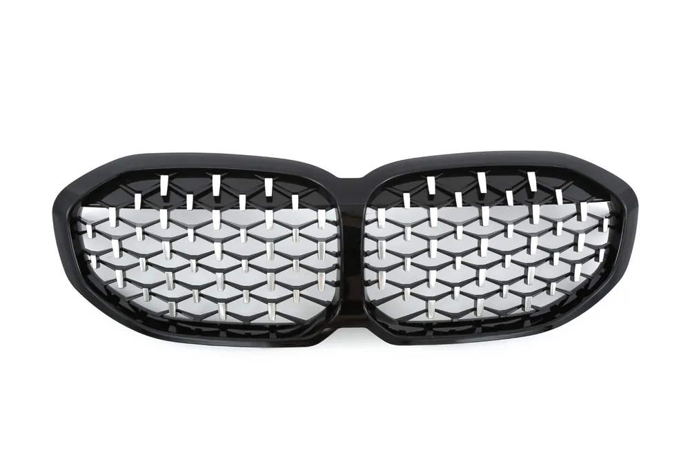 Grilă Radiator Premium BMW Seria 1 F40 Diamant Chrome Negru Ofertă specială