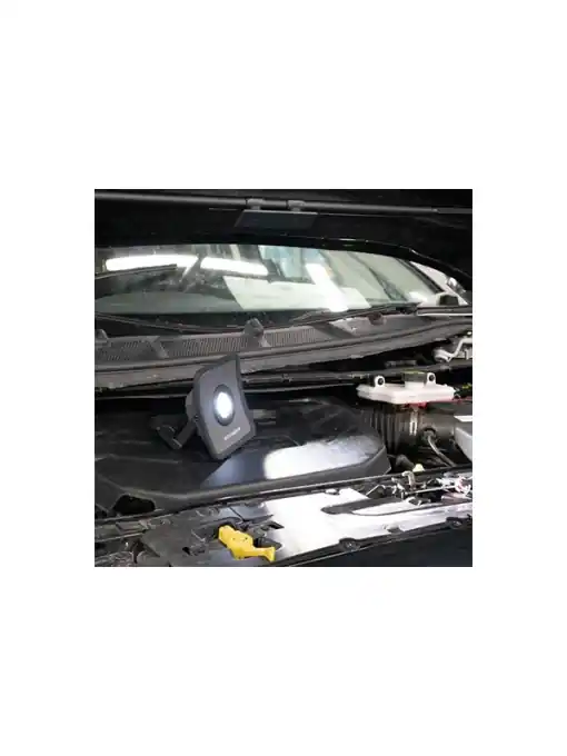 Promoție Proiector Special Pentru Lucru La Motor Cu Prinere Pe Capota Sau Habitaclu
